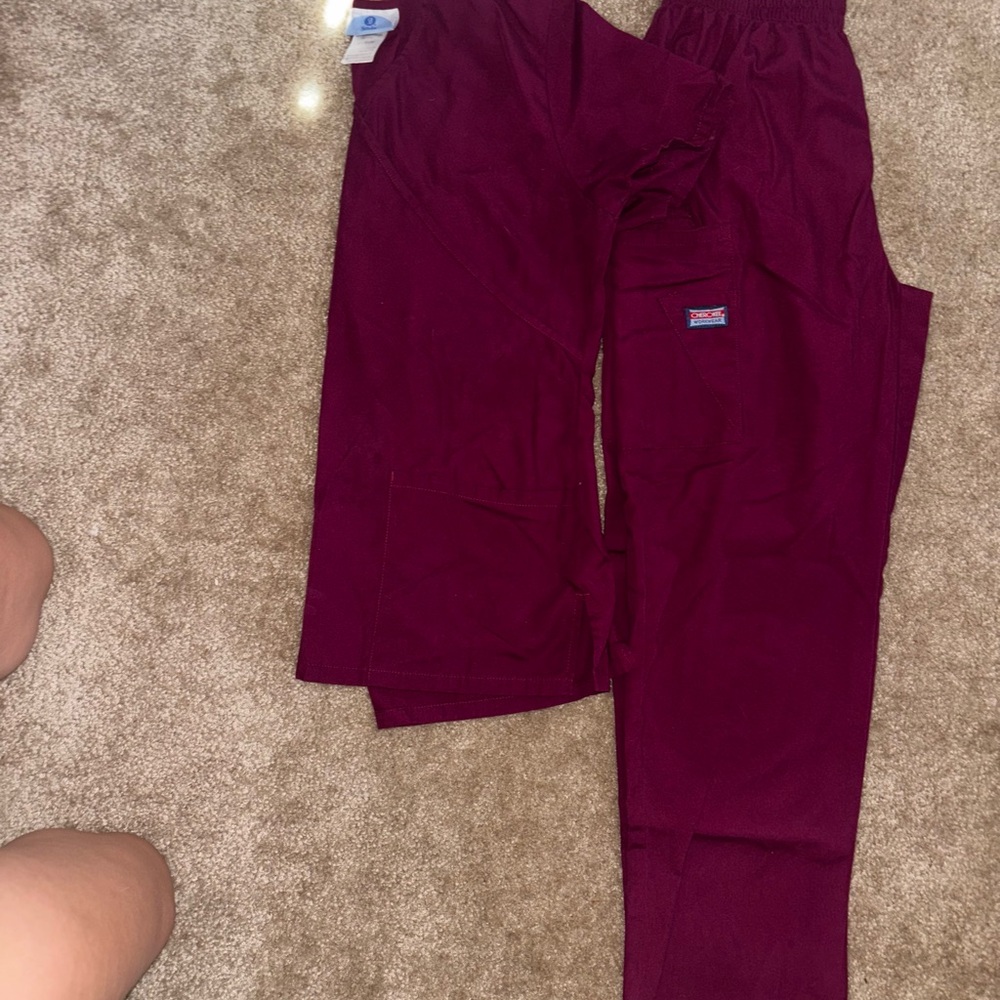 Nursing scrub set Maroon Bottoms